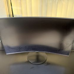 24' curved monitor 