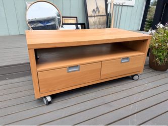 FREE TV stand/shelf unit