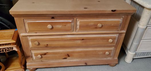FREE FREE FREE Broyhill dresser PB
