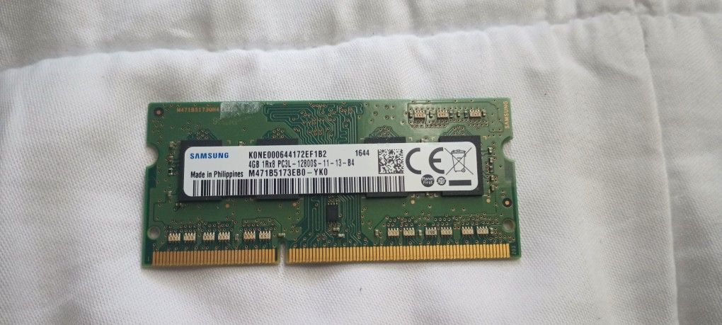 Samsung. 4GB DDR3 RAM