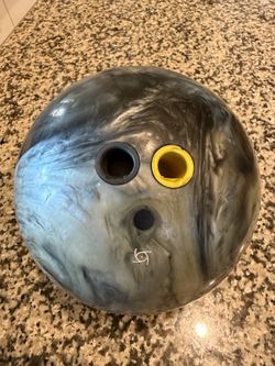13 lb Storm Mix Black/white bowling ball