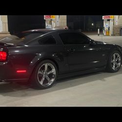 2008 Ford Mustang