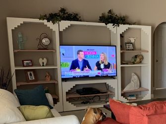 4 Piece WALL UNIT With Indirect Lighting 