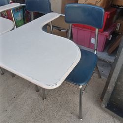 4 Student Chairs And Desks 