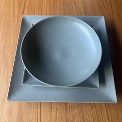 Mikasa Dinnerware Set