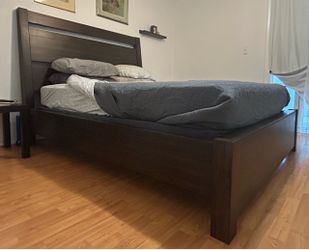 Queen Bed (from Ashley Furniture)
