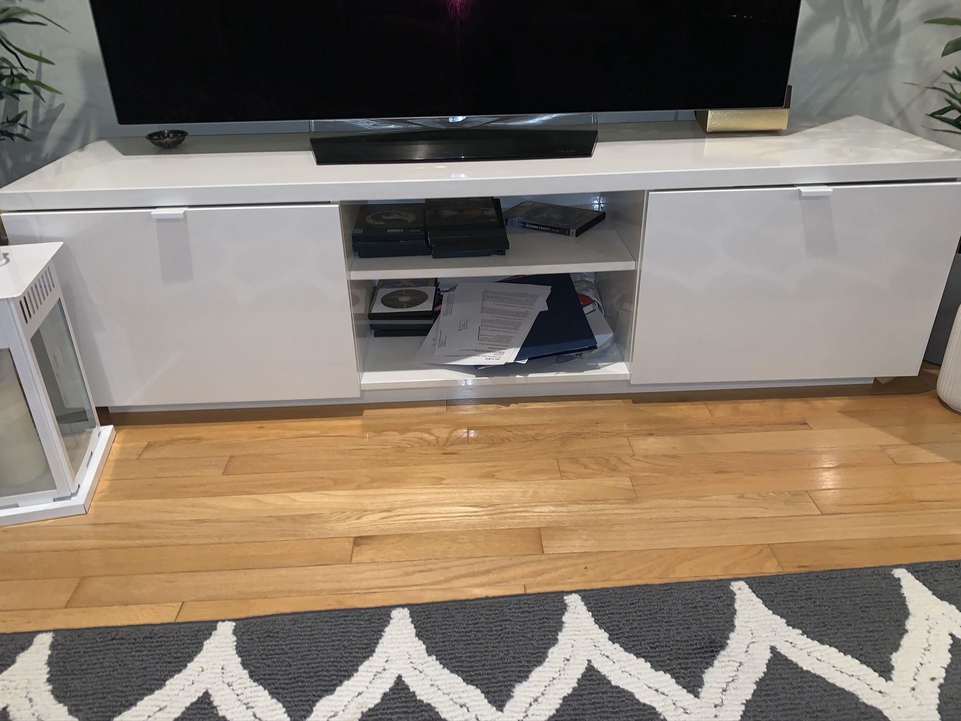 ALL WHITE TV STAND