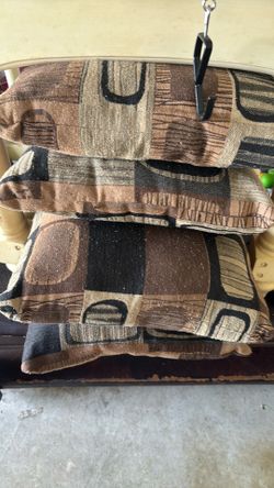 Decorative pillows 4