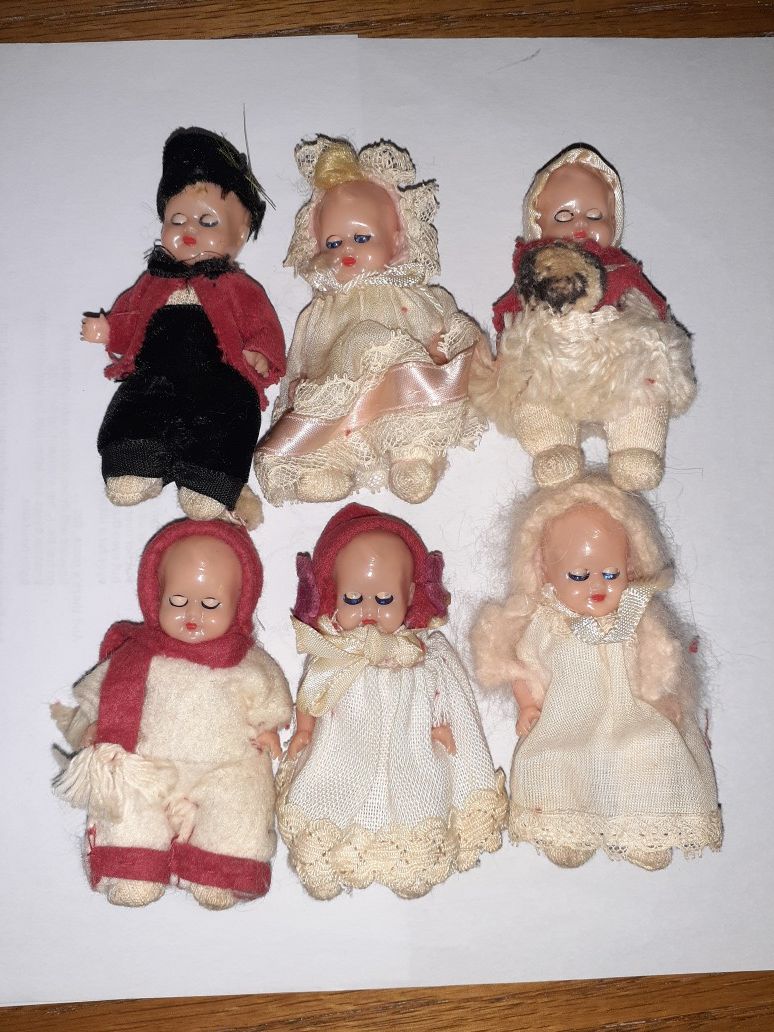 Vintage Miniature Dolls, Fully Jointed ,Sleepy Eyes Original Outfits