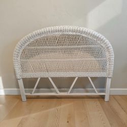7 Piece White Wicker Bedroom Set