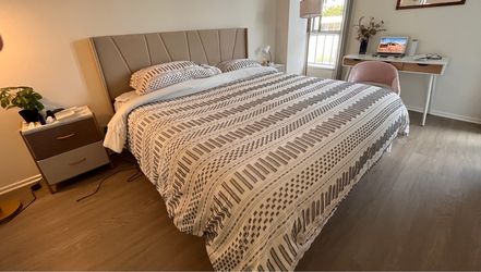 Bed frame and mattress - King