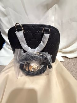 Alma black bag