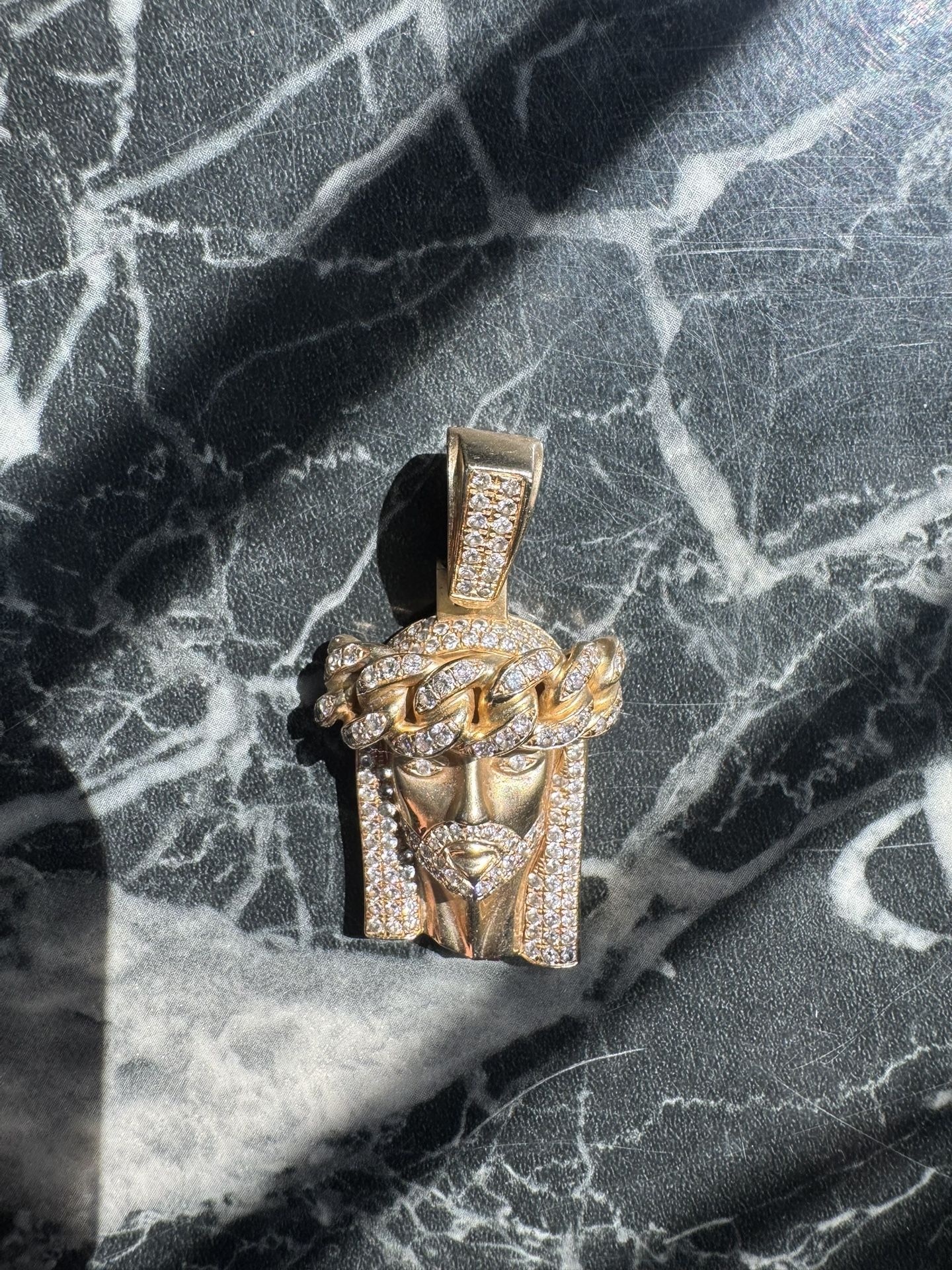 14k Gold pendant