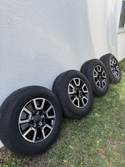 2019 Toyota Tundra 18” Wheels