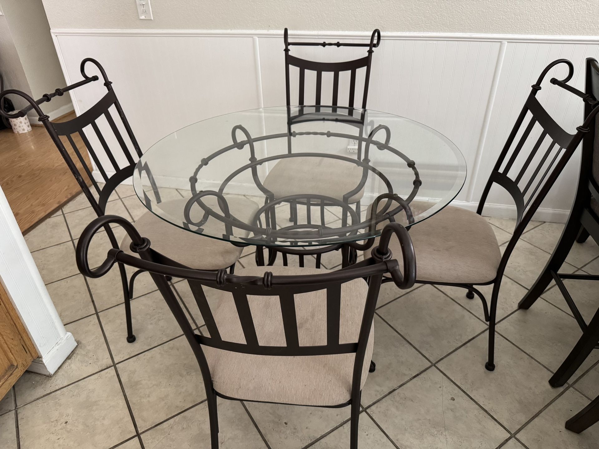 Glass Top Iron Table And Chairs