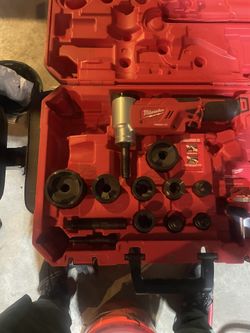 Milwaukee Punch Set