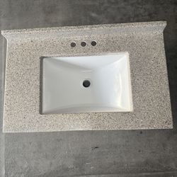 Bathroom Vanity Top with Integrated Sink 30 ‘– 3 Faucet Holes