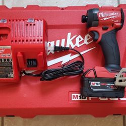 MILWAUKEE M18 FUEL  Impact Driver With Battery, Charger And Case