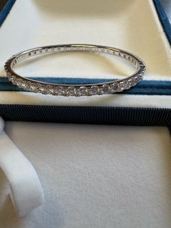 Moissanite / Silver Bangle