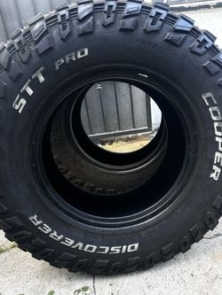 4 Off-roading Tires