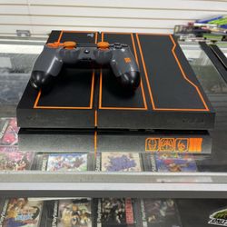 Call Of Duty PlayStation 4 $275 Gamehogs 11am-7pm