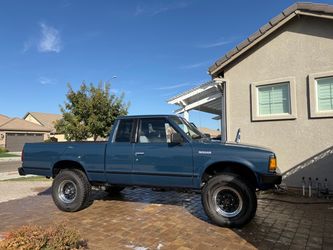 1986 Nissan 720