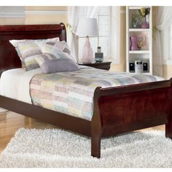 Twin Sleigh Bed 
