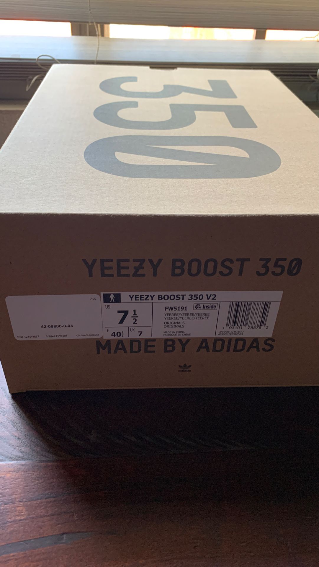 Yeezy boost 350 size 7 male