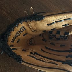 Wilson BASEBALL GLOVE