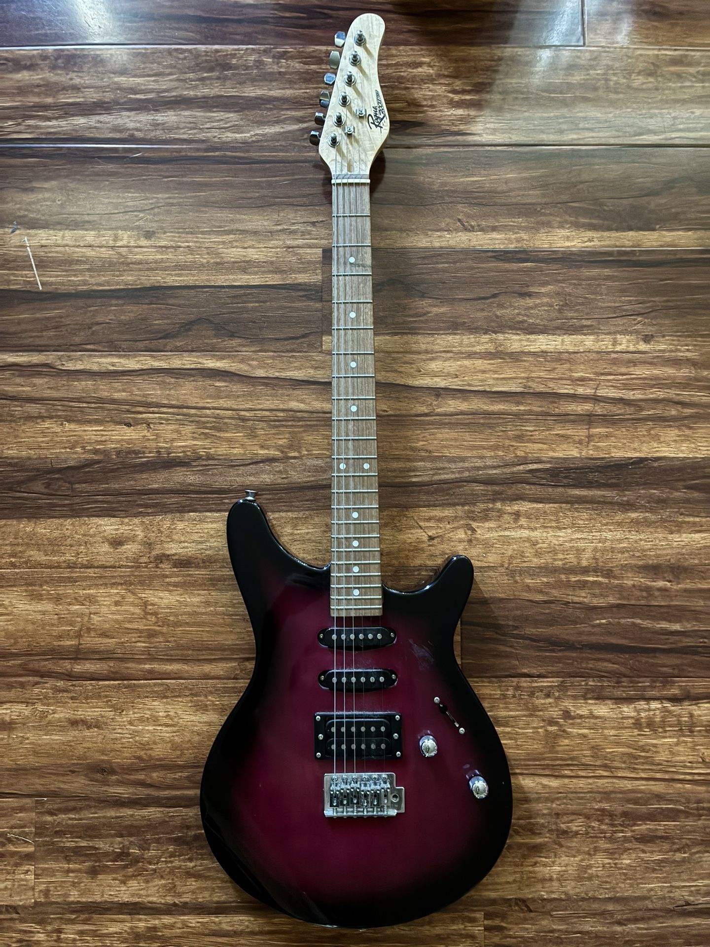 Fender Guitar Electric Rouge Rockteer