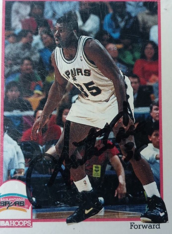 Vintage NBA Hoops Antoine Carr Autograph Card