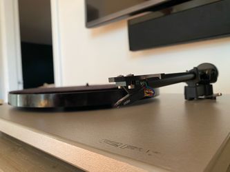 Rega RP1 Turntable + Brand New Ortofon 2M Blue Cartridge – Excellent Condition