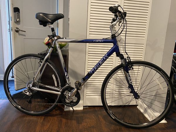 trek 7300 hybrid price