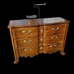 Fine Quality Solid Heavy Dresser
