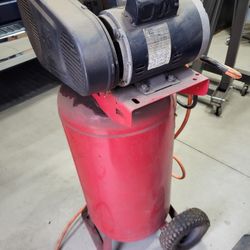 Air Compressor.  Campbell Hausfeld.