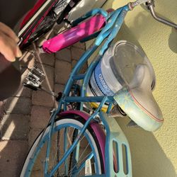 Girls Beach Cruiser And Mountain Bike 