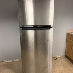 Refrigerator For Sale - Works Great 