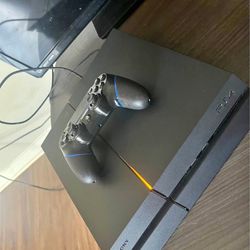 PlayStation 4 With One Controller 