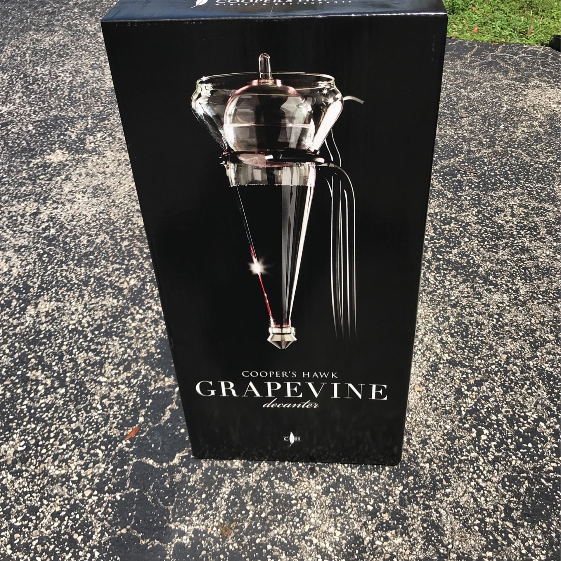 Cooper’s Hawk Grapevine Decanter
