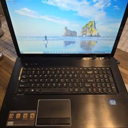 Lenovo G780 17.3" screen, intel core i5 laptop