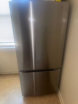 Vissani Stainless Steel Bottom Freezer Refrigerator
