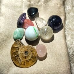 GEMSTONE, FOSSIL & MARBLE LOT