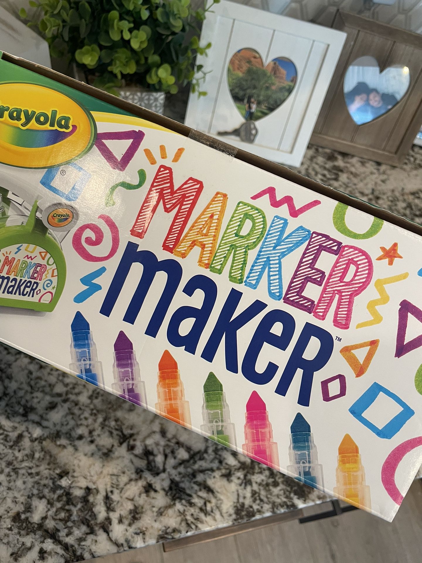 Crayola Silly Scents Marker Maker Kit for Sale in St. Louis, MO - OfferUp
