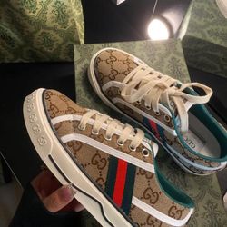 Gucci Sneakers
