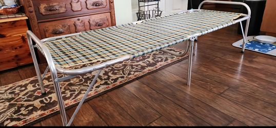 Spair cot foldable bed for indoor and outdoor use