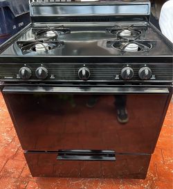 Gas range: Premier, Black!