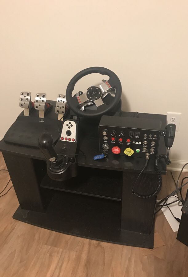 Logitech g27, wheel stand pro, fanatec handbrake for Sale in Kirkland, WA -  OfferUp