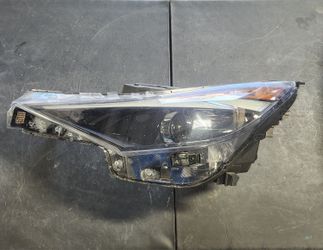 Hyundai Elantra Headlight Left Driver LH Side 2021 2022 Part $150