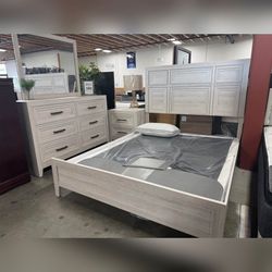 4PC King size Gray color bedroom set wooden
