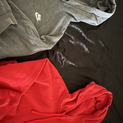 size medium hoodies boys